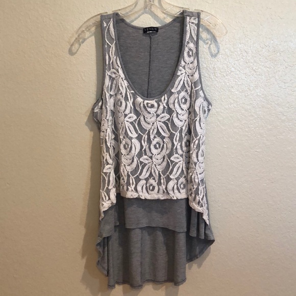 VENUS Tops - Venus Hi-Lo sleeveless lace front blouse. Size XL